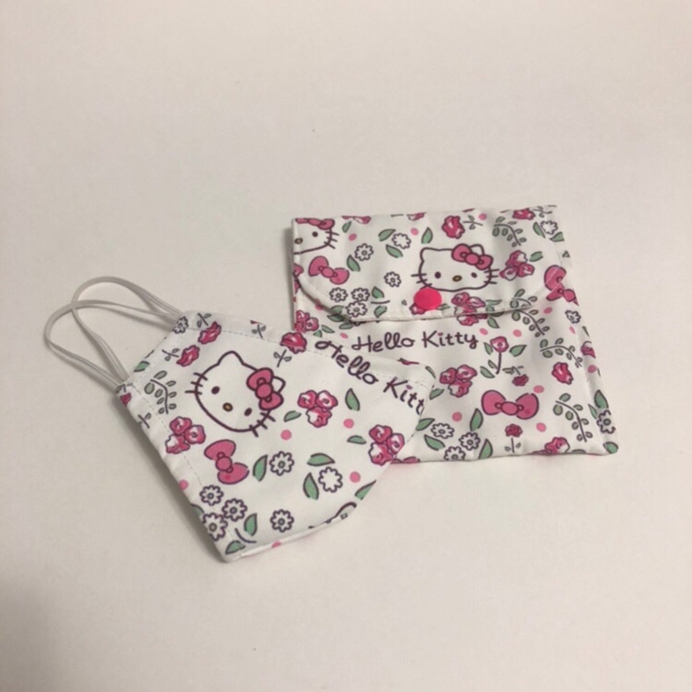 Handmade Hello Kitty Face Mask & Pouch